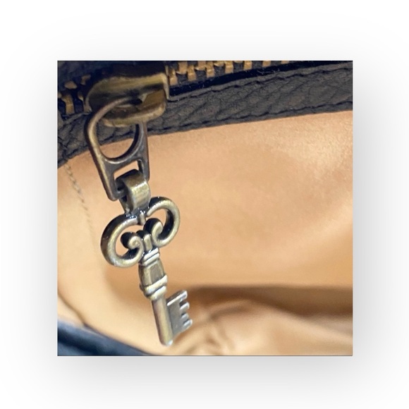 new Blush B-Lush ༄ Cavalier Leather + Fur Pouchette Clutch Handbag Bag ༄ Black - Picture 8 of 16